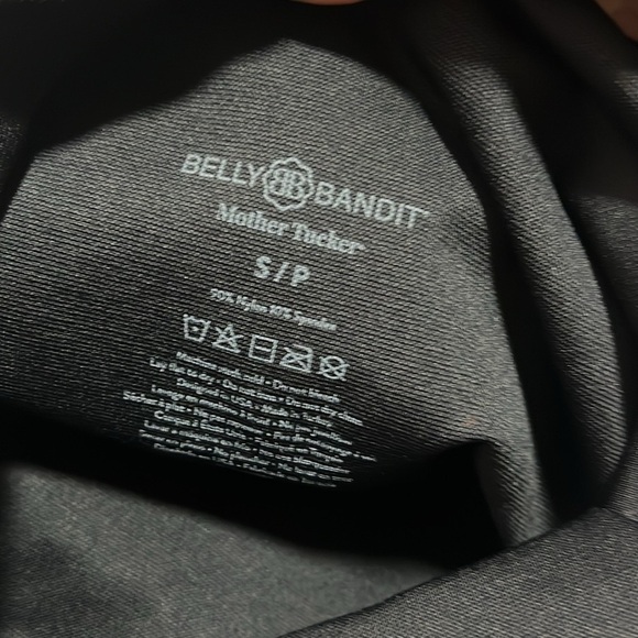 Belly Bandit Mother Trucker Black Cropped Leggings Size Small - Picture 6 of 14